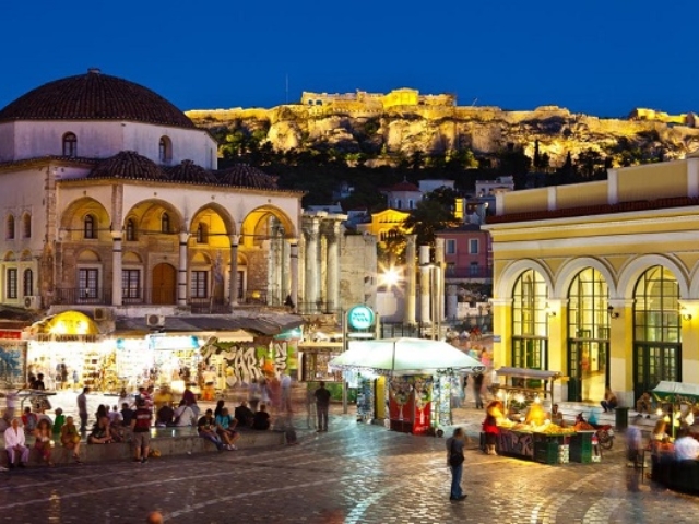 Monastiraki-Square-and-Acropolis-Athens cooking