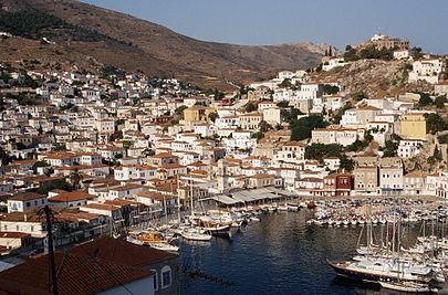 Discover Hydra island