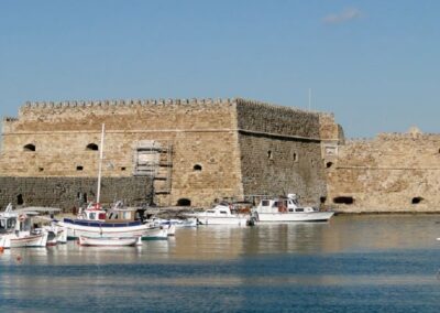 Heraklion City Tour with Archaeological, Music Instrument Museums and Tasting